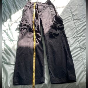 New NWT forever 21 black cargo pants Multiple pockets & zippers size Small